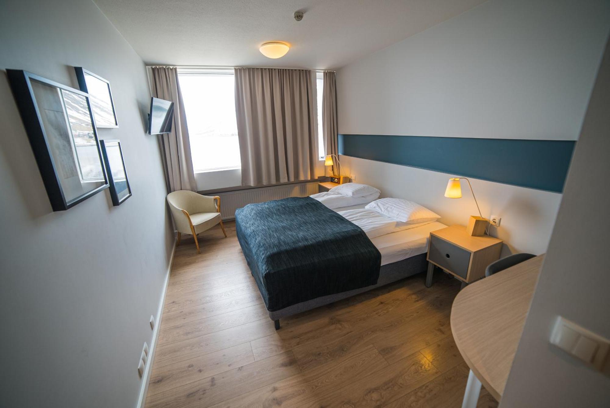 Hotel Isafjoerdur - Torg イーサフィヨルズゥル エクステリア 写真