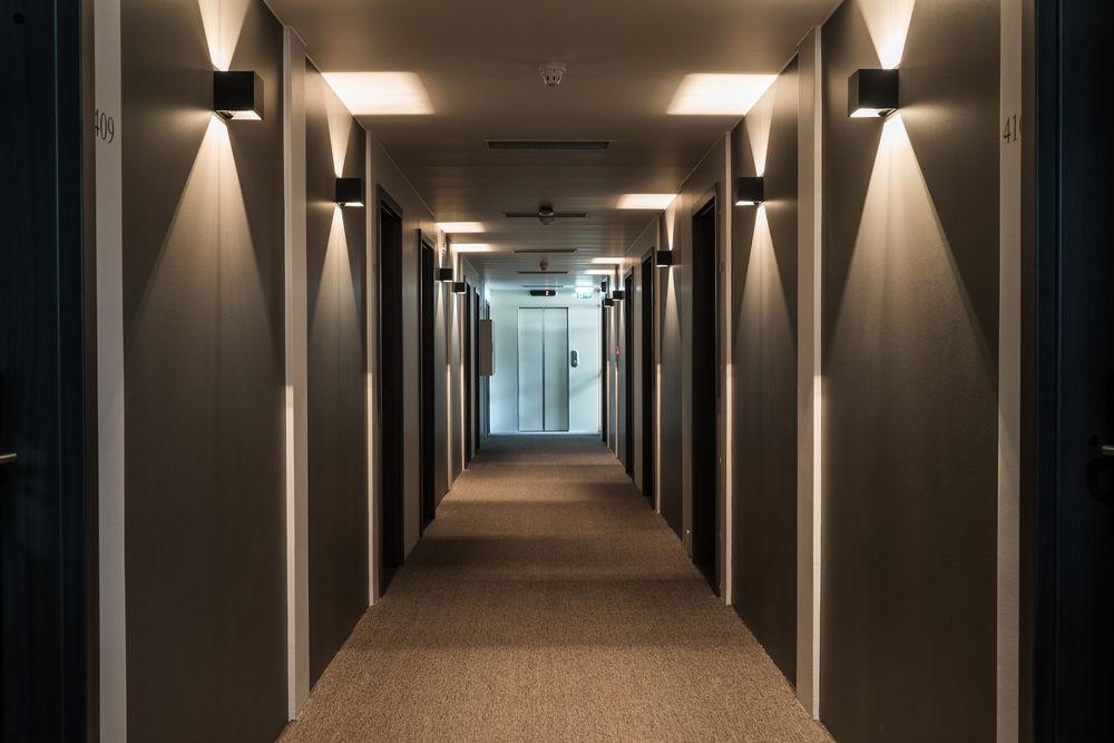 Hotel Isafjoerdur - Torg イーサフィヨルズゥル エクステリア 写真