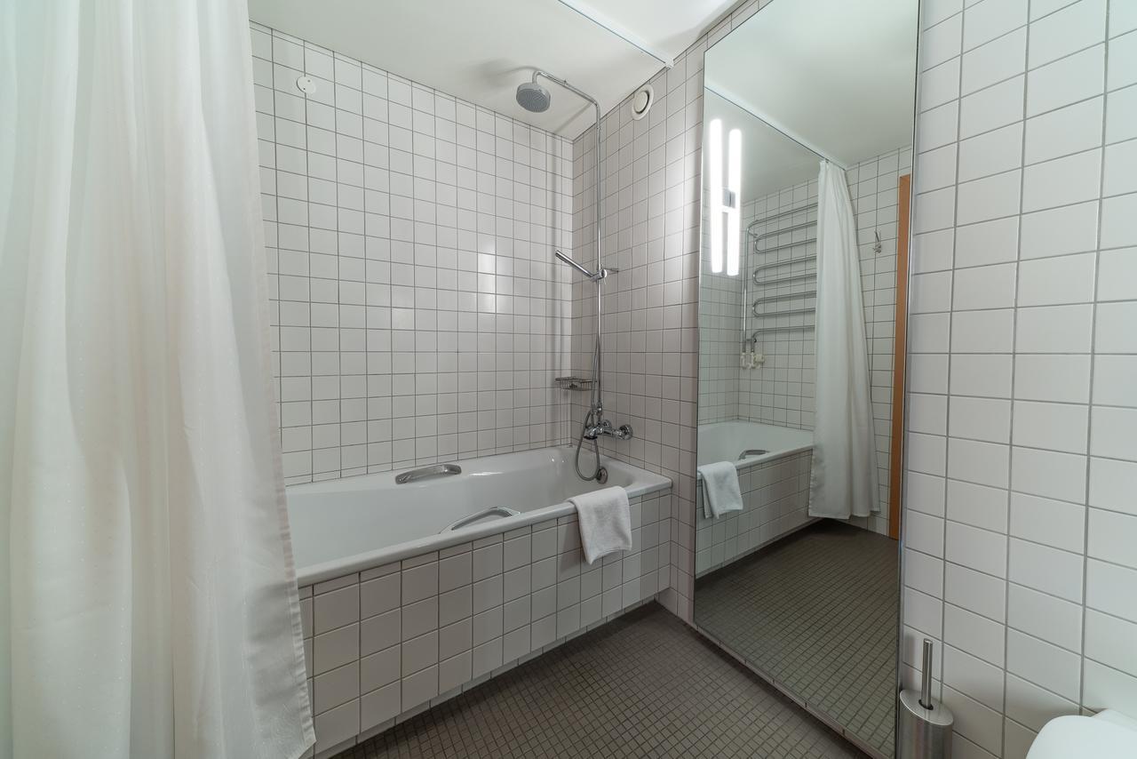 Hotel Isafjoerdur - Torg イーサフィヨルズゥル エクステリア 写真